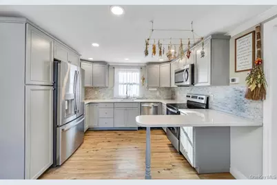 143 Wood Road, Centereach, NY 11720 - Photo 9