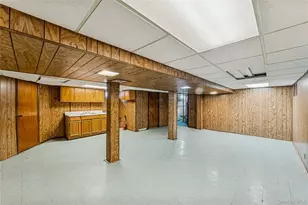 57-10 253rd St, Little Neck, NY 11362 - Photo 21