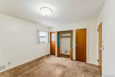 57-10 253rd Street, Little Neck, NY 11362 - Photo 19