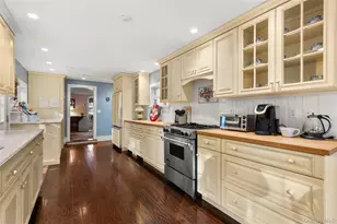 3500 Pine Neck Rd, Southold, NY 11971 - Photo 7