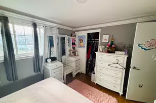 27 Henry Dr, Glen Cove, NY 11542 - Photo 13