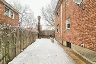 95-32 95th St, Ozone Park, NY 11416 - Photo 19