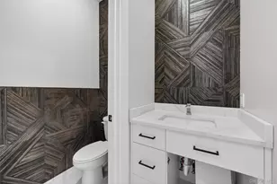 35 S Cole Ave, Spring Valley, NY 10977 - Photo 21