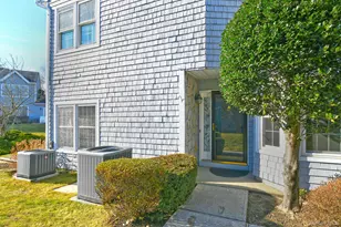 104 Lakebridge Dr N, Kings Park, NY 11754 - Photo 3