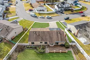 52 San Rafael Ave, Holbrook, NY 11741 - Photo 7