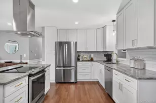 21 Russo Dr, Hopewell Junction, NY 12533 - Photo 9