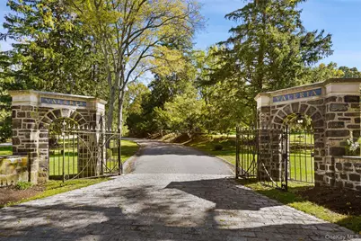 4 Goldman Court, Cortlandt Manor, NY 10567 - Photo 37