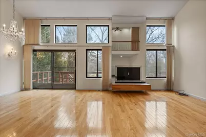 2 Cricket Club Drive, Roslyn, NY 11576 - Photo 3