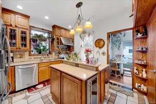 1038 Pierce Ave, Bronx, NY 10461 - Photo 9