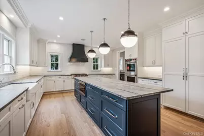 7 Yale Street, Garden City, NY 11530 - Photo 5