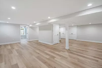 7 Yale Street, Garden City, NY 11530 - Photo 35