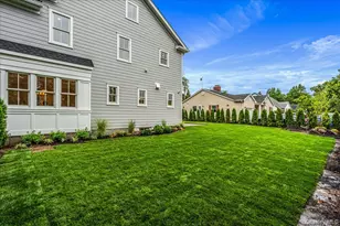 7 Yale St, Garden City, NY 11530 - Photo 43