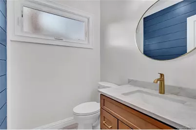 124 McKinley Avenue, North Bellmore, NY 11710 - Photo 13