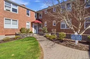 15 Bryant Crescent, White Plains, NY 10605 - Photo 3