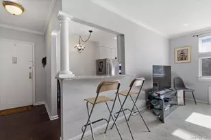 15 Bryant Crescent, White Plains, NY 10605 - Photo 7