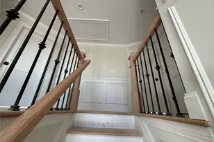 348 Fairway Dr, Franklin Square, NY 11010 - Photo 19