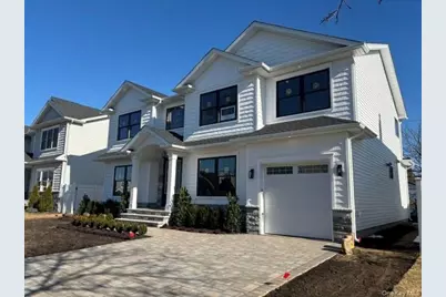 348 Fairway Drive, Franklin Square, NY 11010 - Photo 9