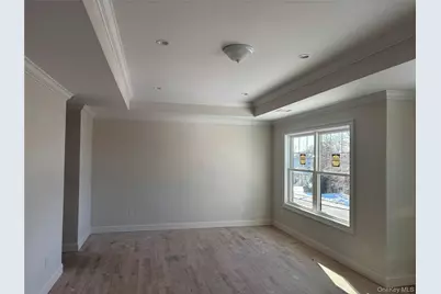 348 Fairway Drive, Franklin Square, NY 11010 - Photo 27