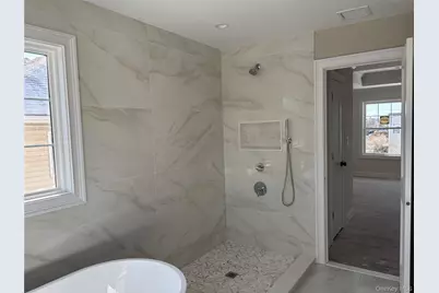 348 Fairway Drive, Franklin Square, NY 11010 - Photo 31