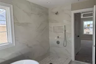 348 Fairway Dr, Franklin Square, NY 11010 - Photo 31