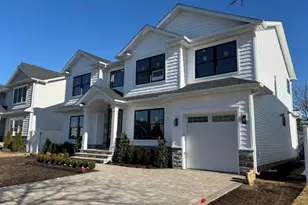 348 Fairway Dr, Franklin Square, NY 11010 - Photo 5