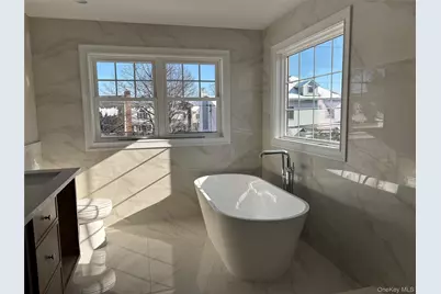 348 Fairway Drive, Franklin Square, NY 11010 - Photo 29