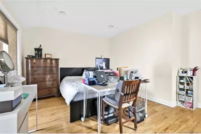 84-39 60th Dr, Middle Village, NY 11379 - Photo 37