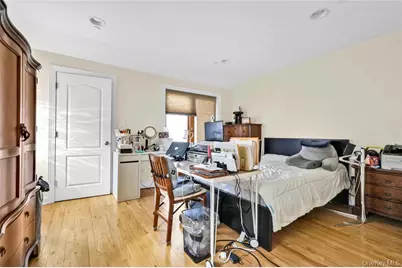 84-39 60th Dr, Middle Village, NY 11379 - Photo 35