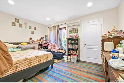 84-39 60th Dr, Middle Village, NY 11379 - Photo 23