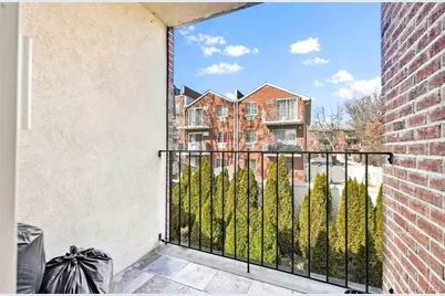 84-39 60th Dr, Middle Village, NY 11379 - Photo 39