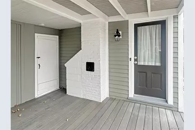 611 Main Street #B, Greenport, NY 11944 - Photo 11