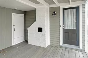 611 Main St, Greenport, NY 11944 - Photo 11