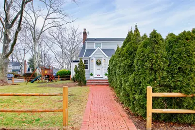 20 Salisbury Avenue, Garden City, NY 11530 - Photo 1