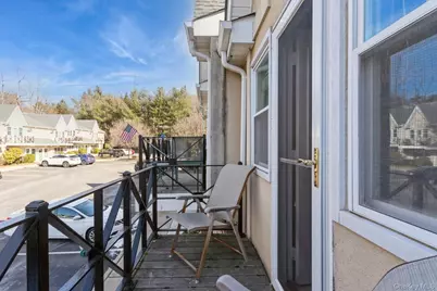 308 Cambridge Court, Glen Cove, NY 11542 - Photo 21