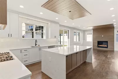 12 Lee Avenue, Albertson, NY 11507 - Photo 11