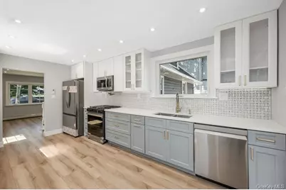 335 Peninsula Boulevard, Cedarhurst, NY 11516 - Photo 17