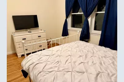 120 E 6th Road, Broad Channel, NY 11693 - Photo 9