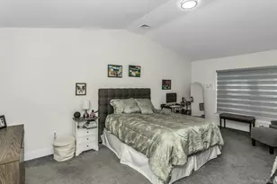 710 Breton Wy, Glen Cove, NY 11542 - Photo 13