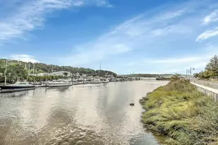 710 Breton Wy, Glen Cove, NY 11542 - Photo 19