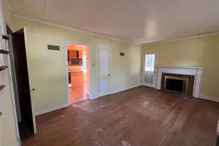 8 Ketewomoke Dr, Huntington, NY 11743 - Photo 5