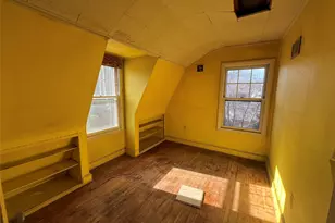 8 Ketewomoke Dr, Huntington, NY 11743 - Photo 11