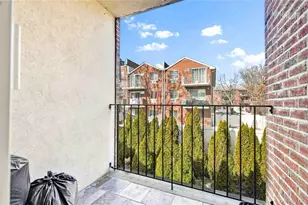 84-39 60th Dr, Middle Village, NY 11379 - Photo 39