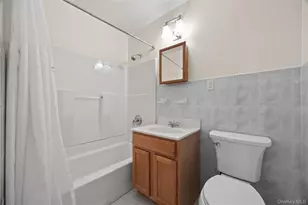 10 Pennyfield Ave Ave, Bronx, NY 10465 - Photo 19