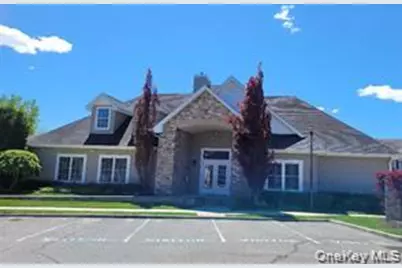 6 Morley Circle, Melville, NY 11747 - Photo 13