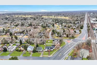 92 Sunset Road, Bay Shore, NY 11706 - Photo 7