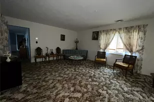 15 Wildwood Dr, Dix Hills, NY 11746 - Photo 11