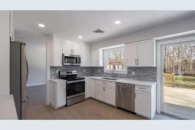 85 Drew Drive, Eastport, NY 11941 - Photo 3