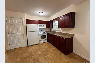 22 William Street, East Northport, NY 11731 - Photo 5