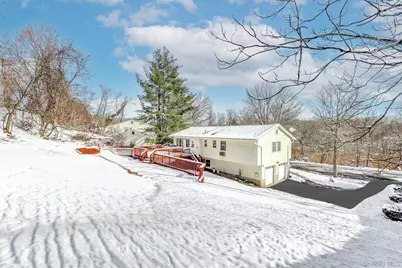 11 Pine Tree Court, Valley Cottage, NY 10989 - Photo 19