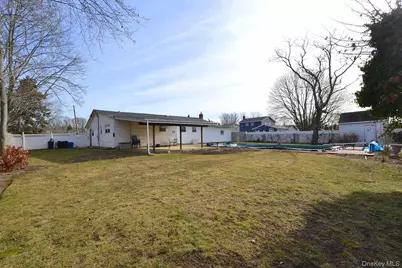 9 Tory Court, Holbrook, NY 11741 - Photo 17